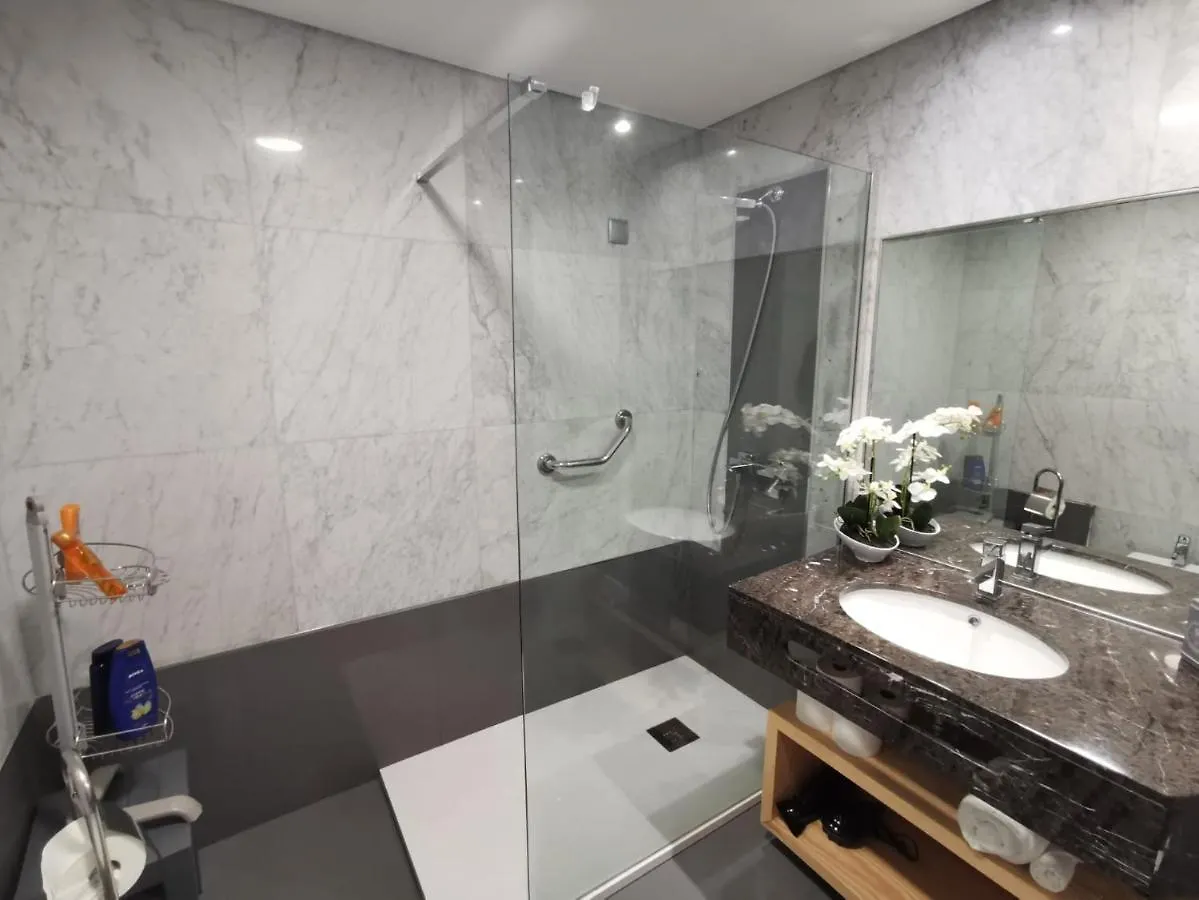 Sun Island Apartments 푼샬 포르투갈
