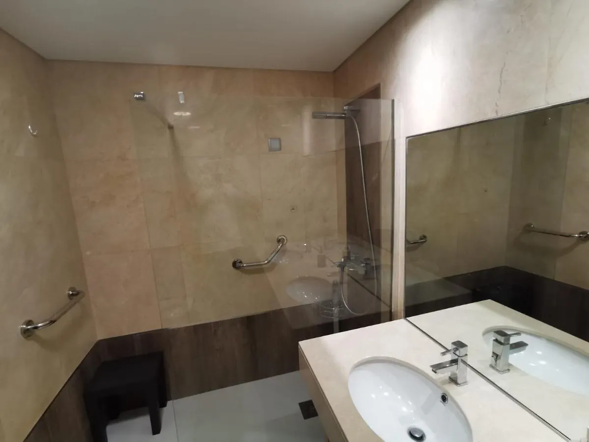 Sun Island Apartments 푼샬 포르투갈