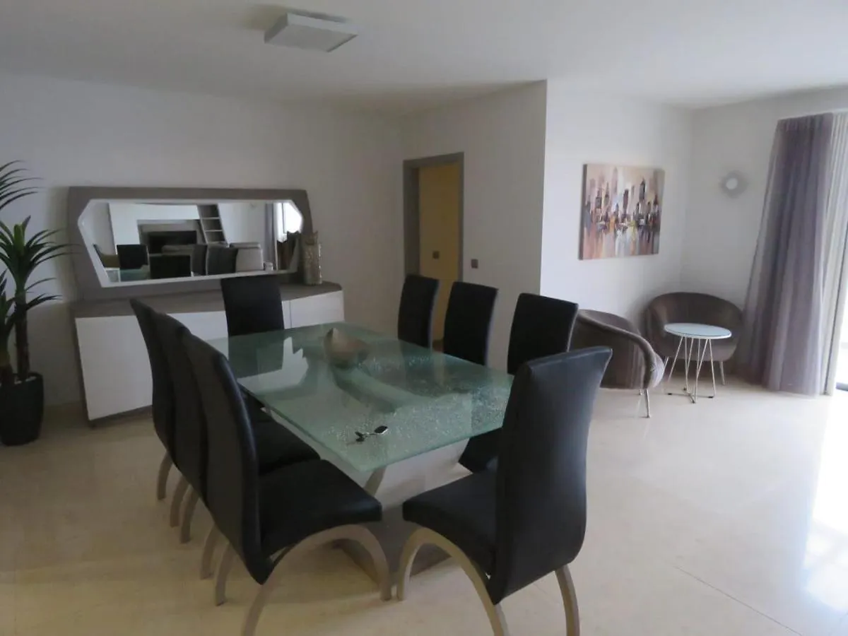 Sun Island Apartments Funchal  Funchal (Madeira)